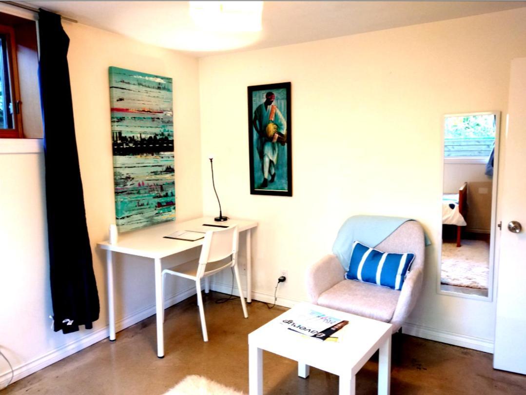 U Of A Homestay, Trails & Whyte Ave Edmonton Room photo